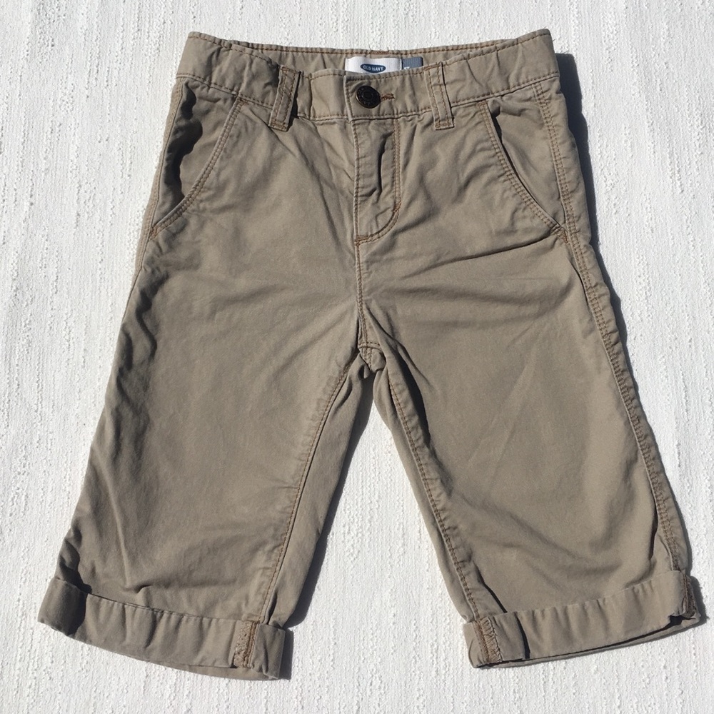 Old Navy Khaki Shorts Size 5T